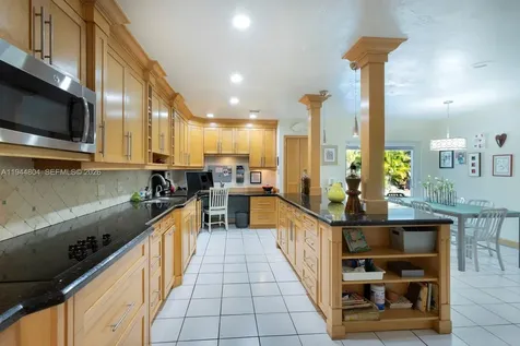 10281 SW 125th Street Miami FL 33176
