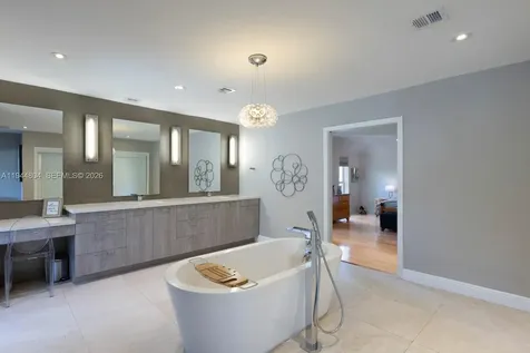 10281 SW 125th Street Miami FL 33176