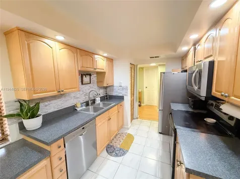 450 Commodore Drive Plantation FL 33325