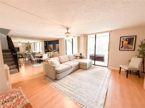 450 Commodore Drive Plantation FL 33325