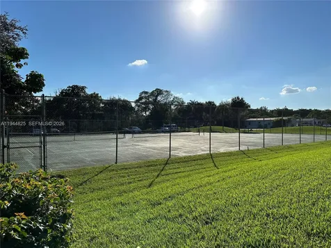 450 Commodore Drive Plantation FL 33325