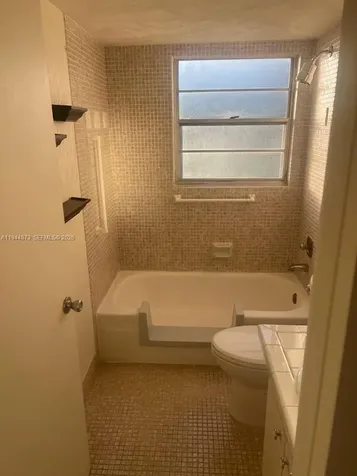 528 Mansfield M Boca Raton FL 33434