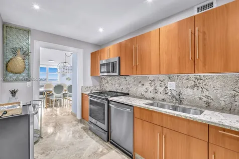3001 S Ocean Drive Hollywood FL 33019
