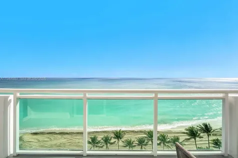 3001 S Ocean Drive Hollywood FL 33019