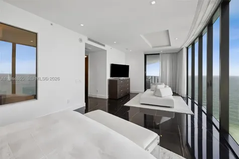 18555 Collins Avenue Sunny Isles Beach FL 33160