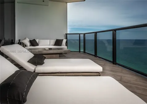 18555 Collins Avenue Sunny Isles Beach FL 33160