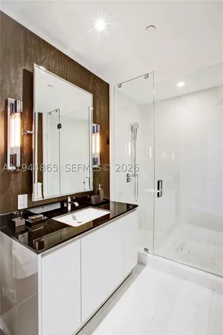 18555 Collins Avenue Sunny Isles Beach FL 33160