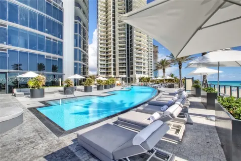 18555 Collins Avenue Sunny Isles Beach FL 33160