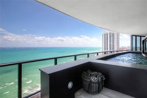 18555 Collins Avenue Sunny Isles Beach FL 33160