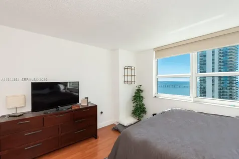 1155 Brickell Bay Drive Miami FL 33131