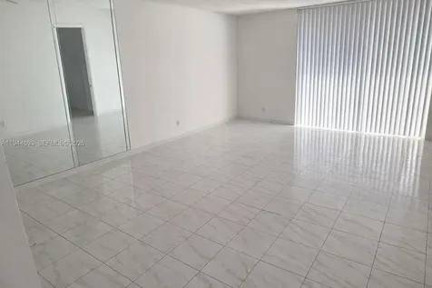 10090 NW 80th Court Hialeah Gardens FL 33016