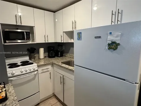 865 Collins Avenue Miami Beach FL 33139