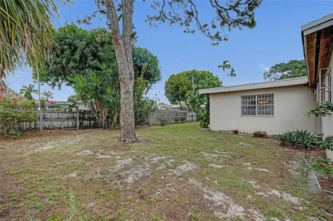 441 NW 33rd Terrace Lauderhill FL 33311