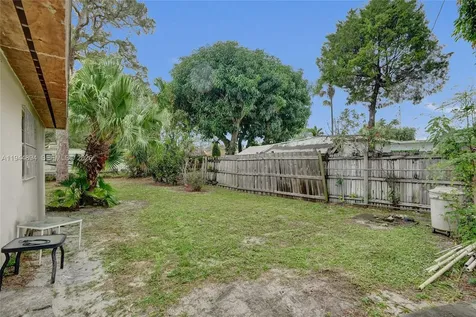 441 NW 33rd Terrace Lauderhill FL 33311