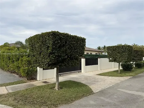 Miami FL 33165
