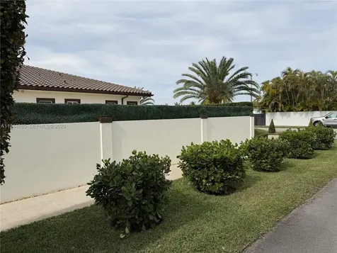 Miami FL 33165