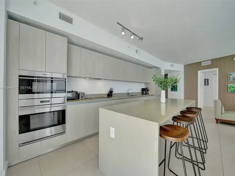 4111 S Ocean Drive Hollywood FL 33019