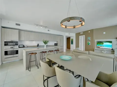 4111 S Ocean Drive Hollywood FL 33019