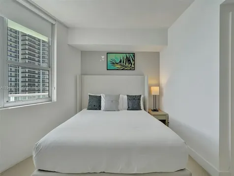 4111 S Ocean Drive Hollywood FL 33019