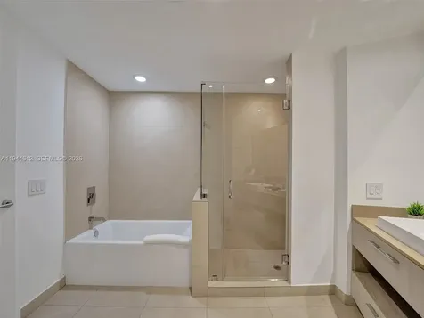 4111 S Ocean Drive Hollywood FL 33019