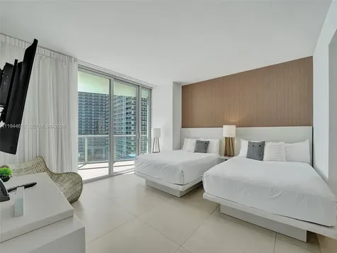 4111 S Ocean Drive Hollywood FL 33019