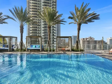 4111 S Ocean Drive Hollywood FL 33019
