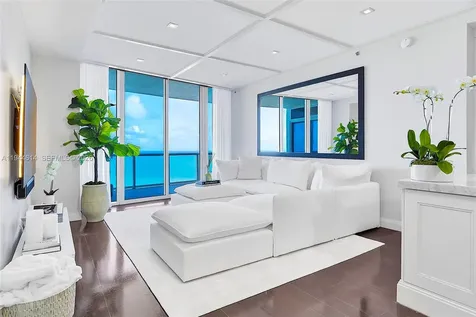 100 S Pointe Drive Miami Beach FL 33139