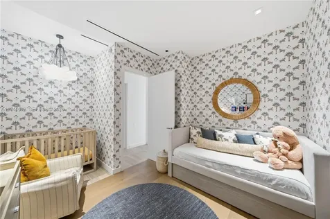 4701 N Meridian Avenue Miami Beach FL 33140