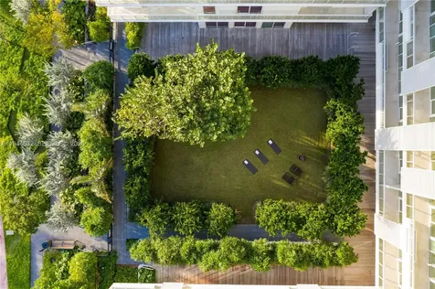 4701 N Meridian Avenue Miami Beach FL 33140
