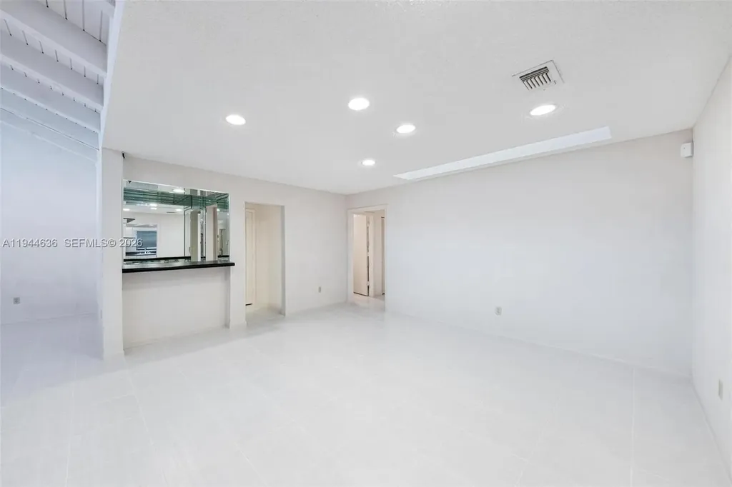 21877 Arriba Real Boca Raton FL 33433