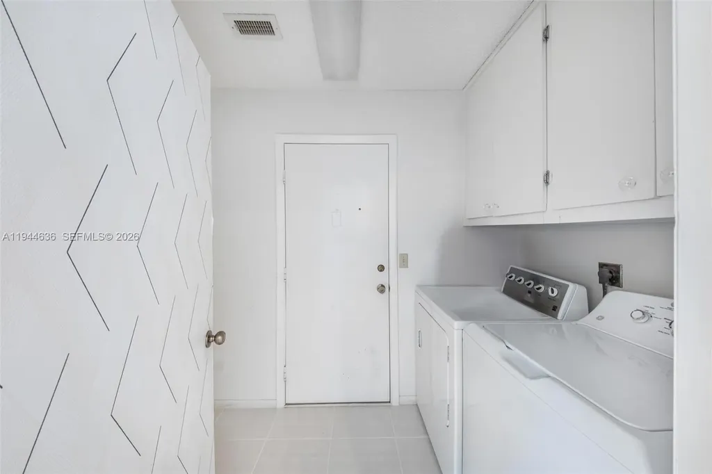 21877 Arriba Real Boca Raton FL 33433