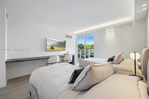 20505 E Country Club Drive Aventura FL 33180