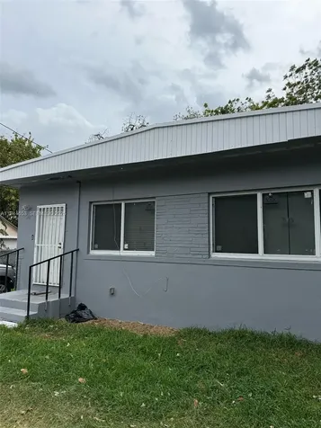 170 NE 68th Terrace Miami FL 33138