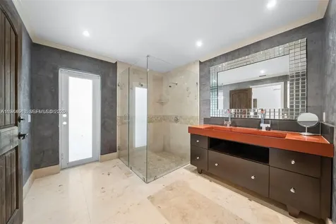 6411 SW 185th Way Weston FL 33332