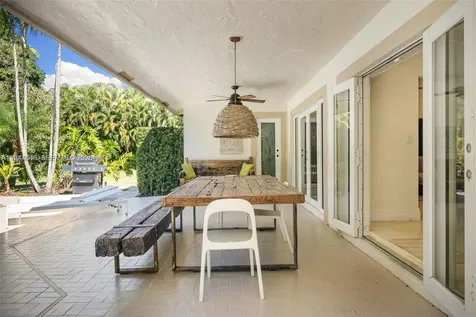 6411 SW 185th Way Weston FL 33332