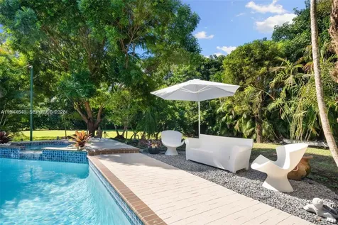 6411 SW 185th Way Weston FL 33332