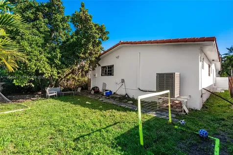 8950 Harding Avenue Surfside FL 33154