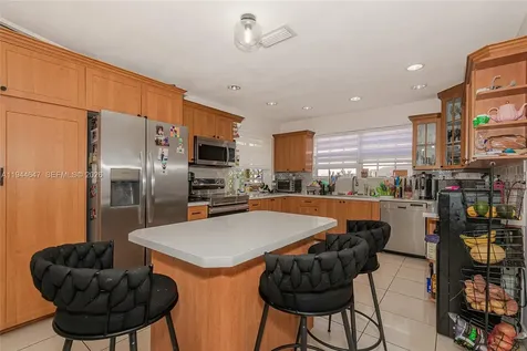 8950 Harding Avenue Surfside FL 33154