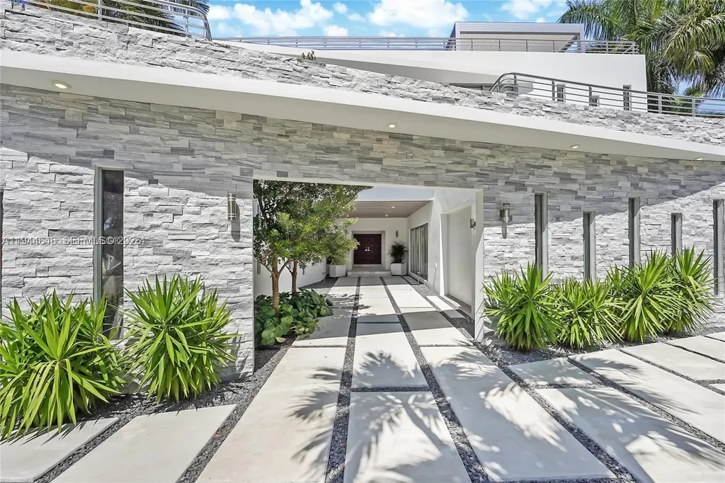 5910 N Bayshore Drive Miami FL 33137