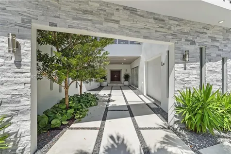 5910 N Bayshore Drive Miami FL 33137