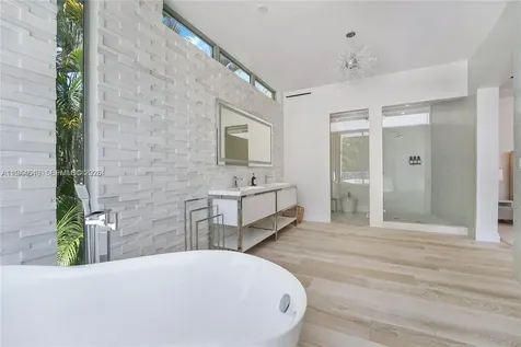 5910 N Bayshore Drive Miami FL 33137