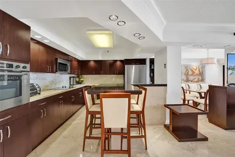 19667 Turnberry Way Aventura FL 33180