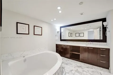 19667 Turnberry Way Aventura FL 33180