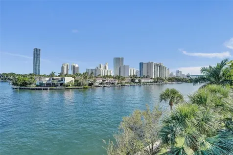 19667 Turnberry Way Aventura FL 33180