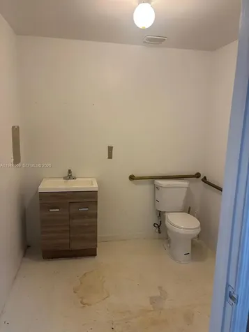3401 N State Road 7 Lauderdale Lakes FL 33319
