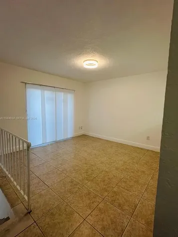 984 W 40th Street Hialeah FL 33012