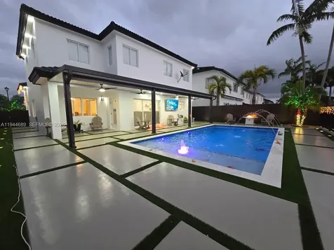 1680 SW 154th Path Miami FL 33185