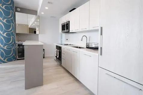 45 SW 9th Street Miami FL 33130