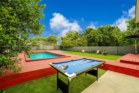 187 NW 53rd Street Miami FL 33127