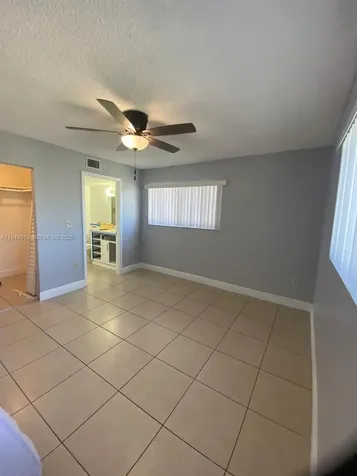 2690 W 76th Street Hialeah FL 33016